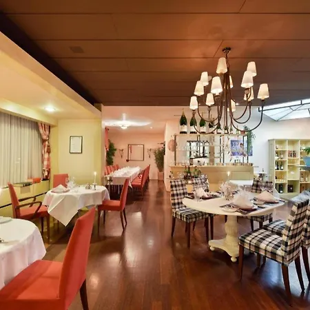 Storchen Hotel 4*