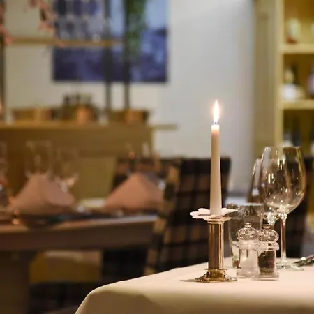 Hotel Storchen 4*